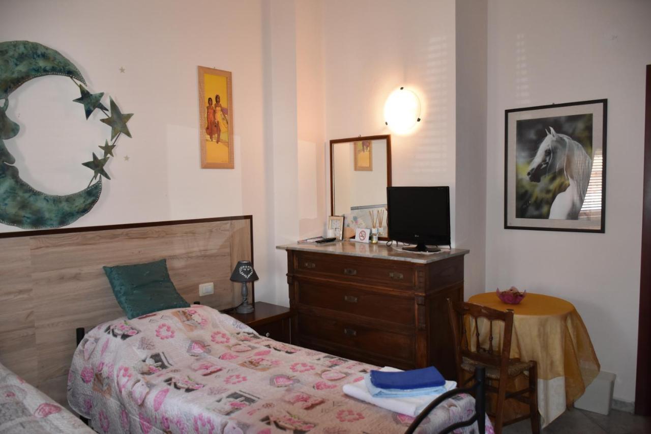 אסמיני B&B Il Girasole מראה חיצוני תמונה